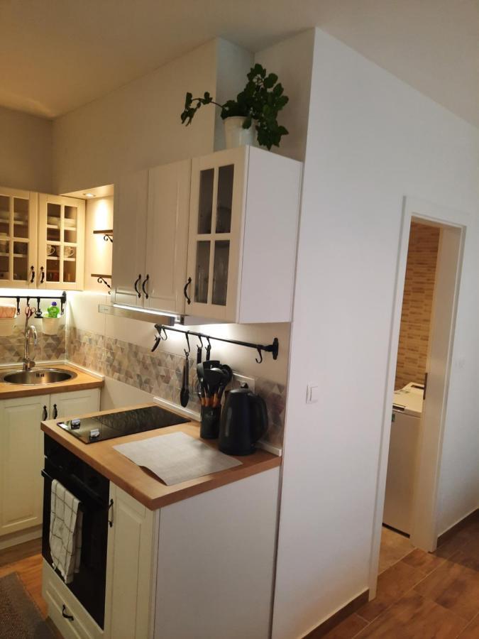 Ferienwohnung Manda Ljubetic Sutivan Exterior foto