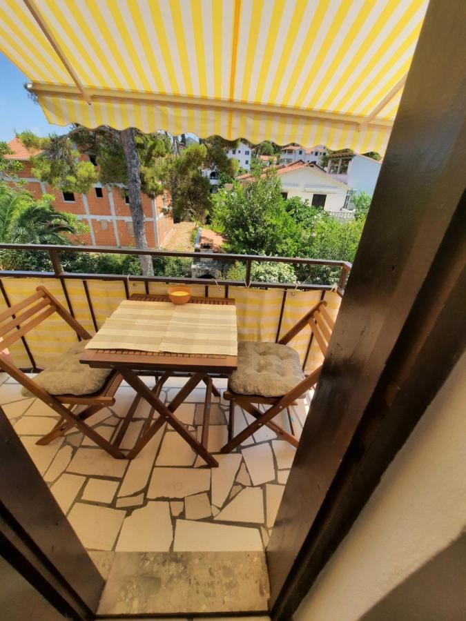 Ferienwohnung Manda Ljubetic Sutivan Exterior foto
