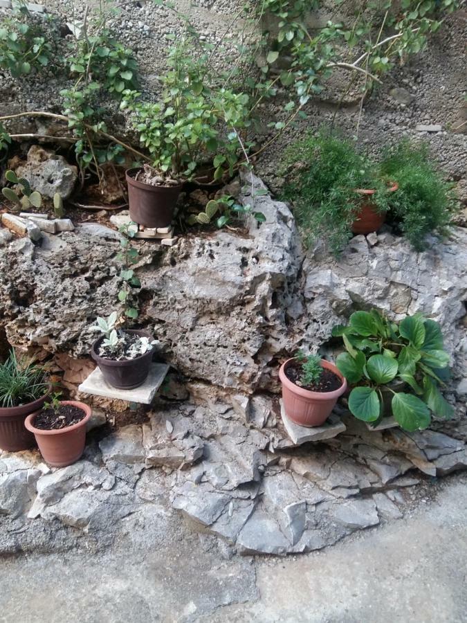 Ferienwohnung Manda Ljubetic Sutivan Exterior foto
