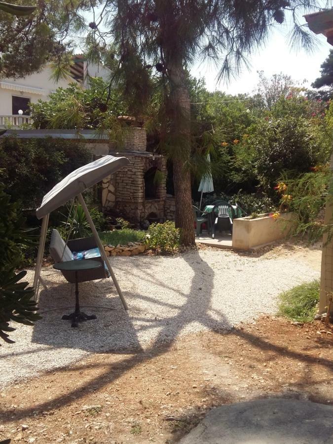 Ferienwohnung Manda Ljubetic Sutivan Exterior foto