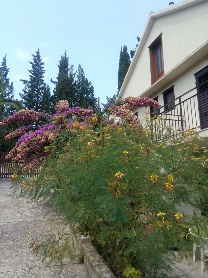 Ferienwohnung Manda Ljubetic Sutivan Exterior foto
